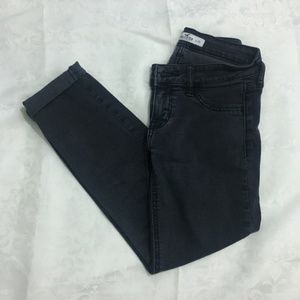 Hollister gray low-rise crop jean leggings